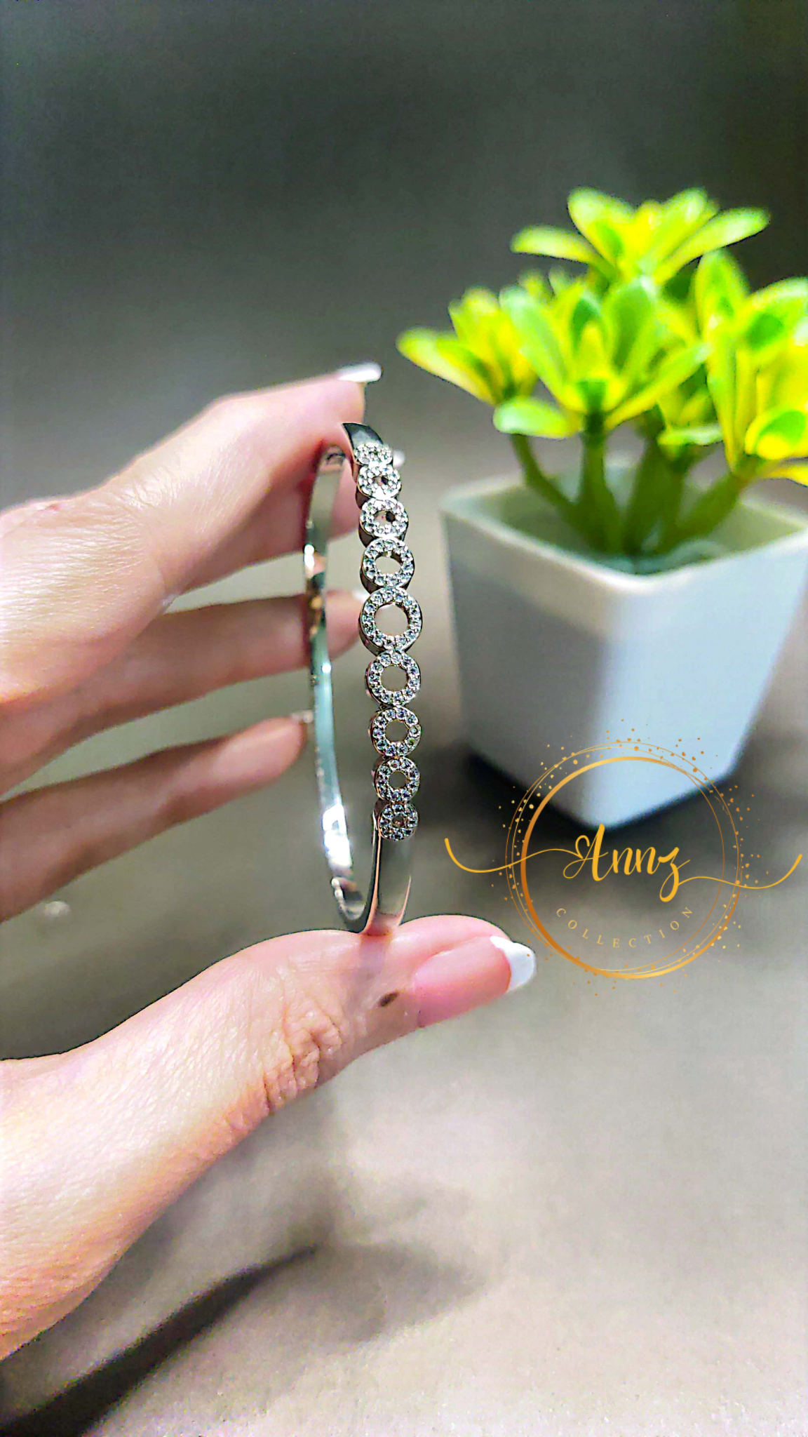 Diamond Cut Stainless Steel Bracelet |  Annz Collection